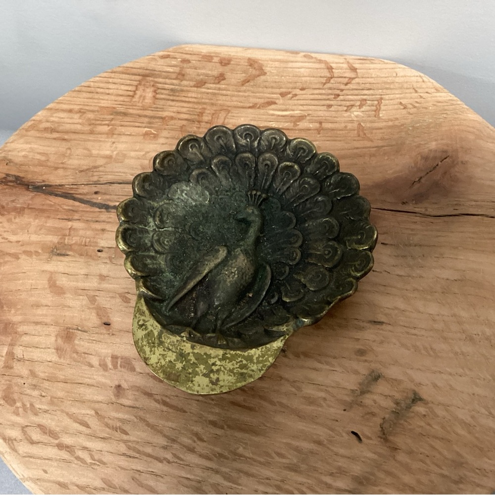 🟢 Vintage - Stunning - Solid Brass Peacock Designed Dish / Ashtray - Patina - Picture 6 of 13